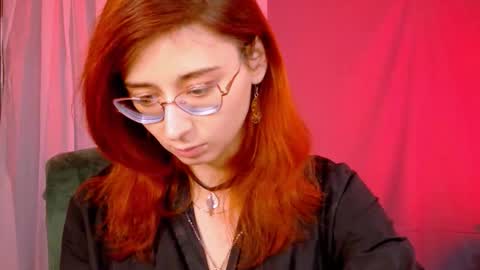Orianna -  Hi Im into geek culture cosplay crafting LARP games. Shall we play DnD online show from September 24, 2:27 pm