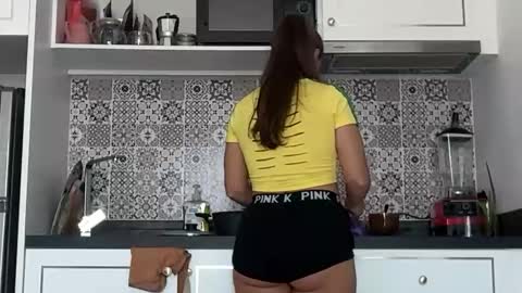 Aksya online show from April 6, 6:14 am