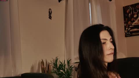 Mary online show from May 19, 4:58 pm