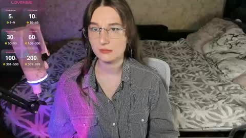Leliana online show from May 6, 3:54 am