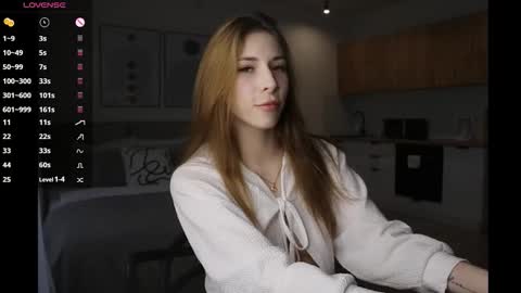 Anne online show from December 3, 8:06 am