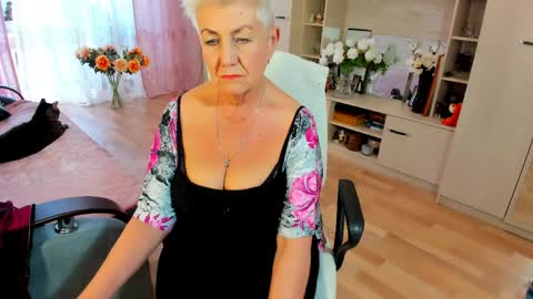 Alla online show from May 20, 11:51 am
