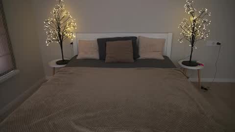 Paige online show from September 26, 12:47 pm