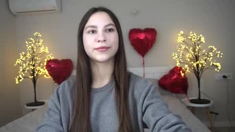 Paige online show from March 4, 6:47 am