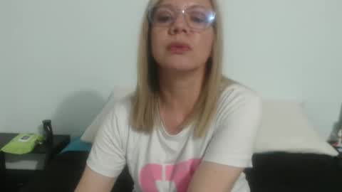 paloma online show from April 26, 2:53 am