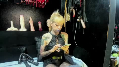 Paloma online show from March 27, 9:37 pm