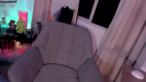 pamela online show from March 2, 7:15 am