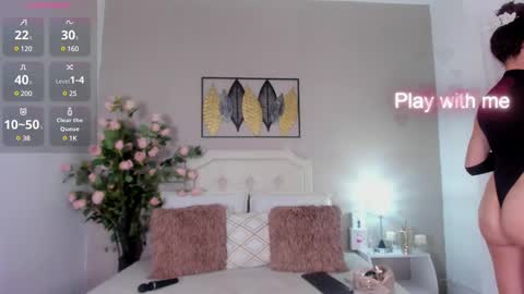 Pamela Duque  online show from February 19, 5:05 am