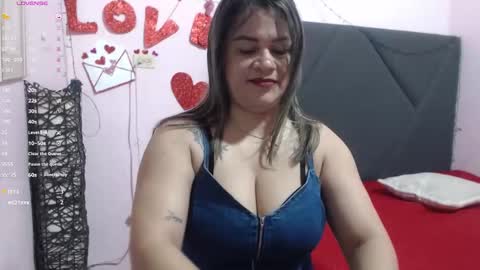 pamela_echeverria online show from February 21, 11:33 am