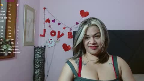 pamela_echeverria online show from May 26, 11:31 am