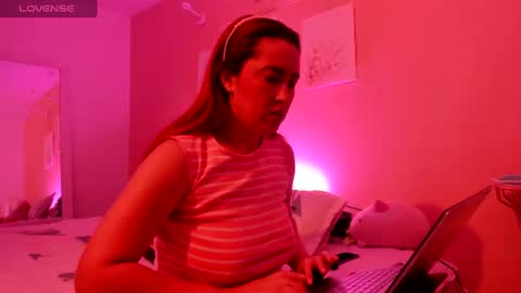 Snapshot of pamelabliss chatting on March 10, 9:01 am Pamela online show from March 10, 9:01 am