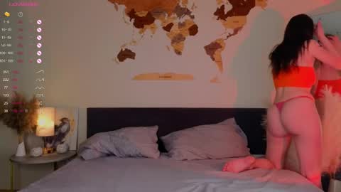 Molly online show from February 9, 11:15 pm