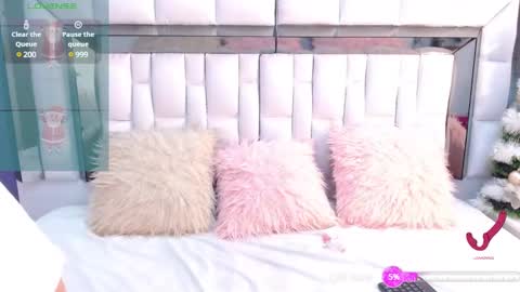Snapshot of pamelasimpson chatting on December 22, 5:34 am Pamela online show from December 22, 5:34 am