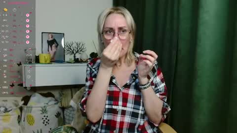 pamellamurphy online show from May 26, 10:53 pm