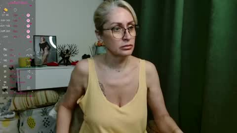 pamellamurphy online show from May 11, 12:02 am
