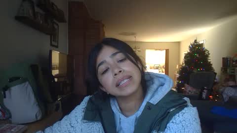 Snapshot of pancakepeachez chatting on January 27, 7:35 pm PancakePeachez online show from January 27, 7:35 pm