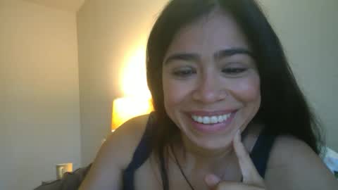 Snapshot of pancakepeachez chatting on December 3, 8:06 pm PancakePeachez online show from December 3, 8:06 pm