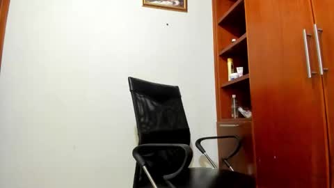 paoguerrax354 online show from September 24, 4:50 pm