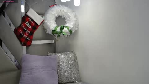 Paola Lyon online show from December 24, 12:55 pm