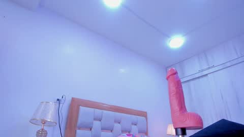 Paola  online show from December 18, 7:41 pm