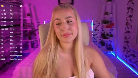 Lia online show from May 3, 2:42 pm