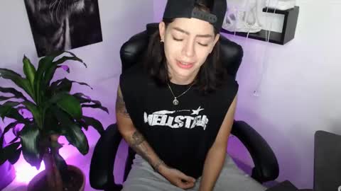 Paris D angelo online show from February 2, 1:15 am