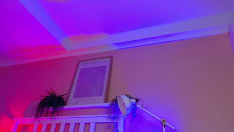 PARIS online show from March 23, 8:04 pm