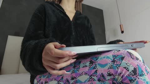 PARIS online show from February 2, 12:02 pm