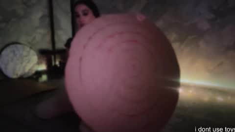 Linn online show from December 22, 8:56 pm