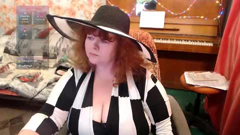 PatsyORose online show from November 11, 11:29 am