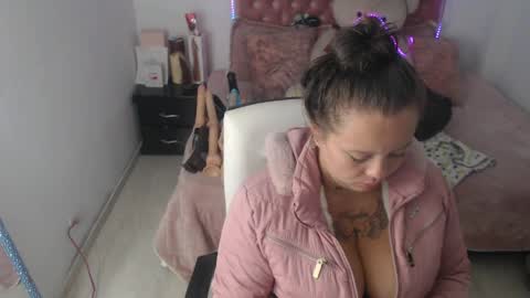 patty squirt87 online show from May 11, 11:34 am