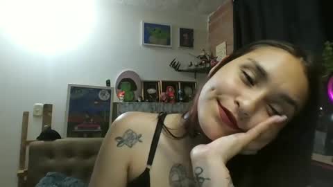 Pau online show from May 14, 6:08 am