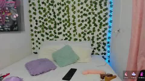 paulina online show from September 19, 2:43 am