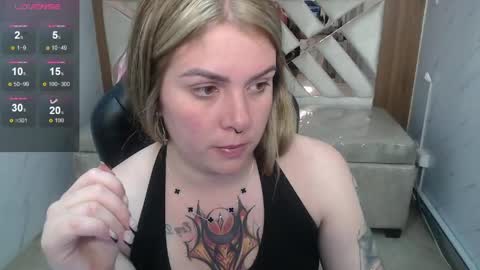 Paula online show from May 11, 12:40 pm