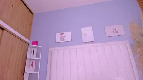 Pau online show from October 6, 7:07 pm