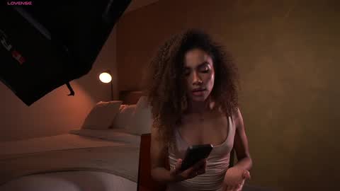 Paula online show from December 5, 9:06 pm
