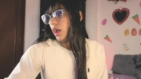 Paula  online show from March 30, 3:50 am