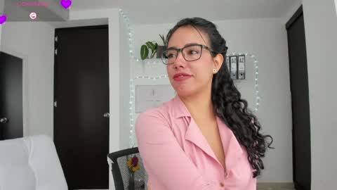 paulina online show from May 19, 6:59 pm