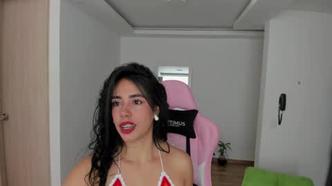 paulina online show from January 18, 8:09 pm