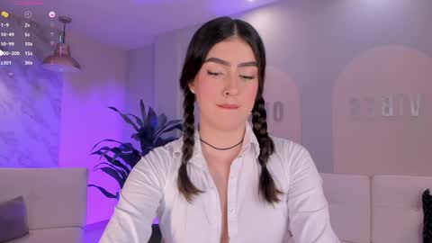 Paulina Santos  online show from May 23, 8:29 pm