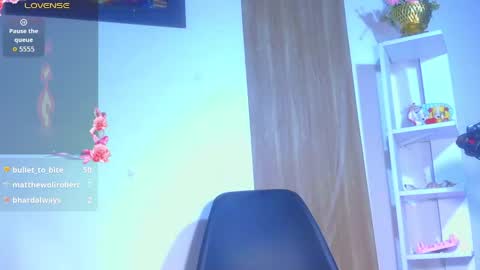 paulina online show from May 1, 9:07 pm