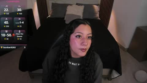 Paulys  online show from May 11, 11:56 am