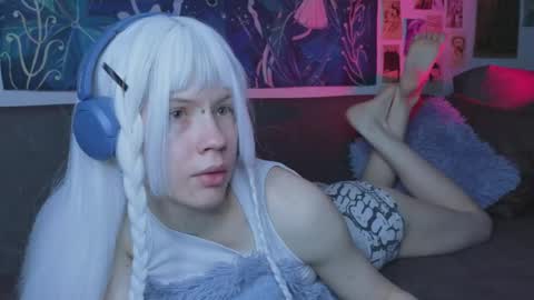 Eva online show from May 11, 9:33 am