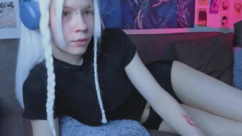 Eva online show from May 5, 11:02 am