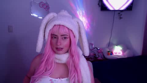 Snapshot of peacherry_ chatting on January 23, 12:25 am peacherry_ online show from January 23, 12:25 am