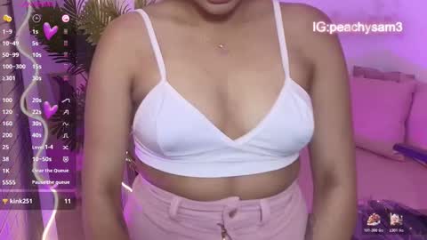 peachy_tay online show from November 28, 12:41 pm