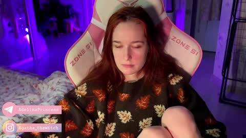 Snapshot of pearlprincess_ chatting on February 8, 10:40 pm Adelina online show from February 8, 10:40 pm