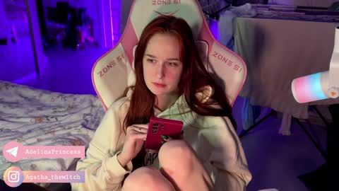 Snapshot of pearlprincess_ chatting on January 16, 12:34 am Adelina online show from January 16, 12:34 am