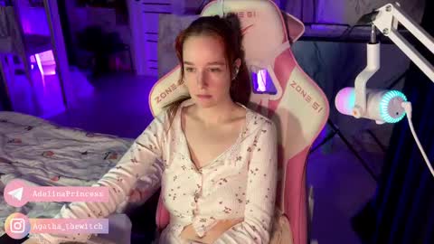 Snapshot of pearlprincess_ chatting on February 13, 9:50 pm Adelina online show from February 13, 9:50 pm