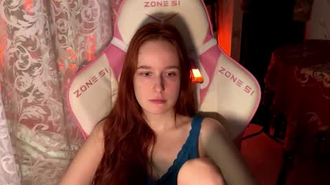 Snapshot of pearlprincess_ chatting on September 23, 11:58 pm Adelina online show from September 23, 11:58 pm